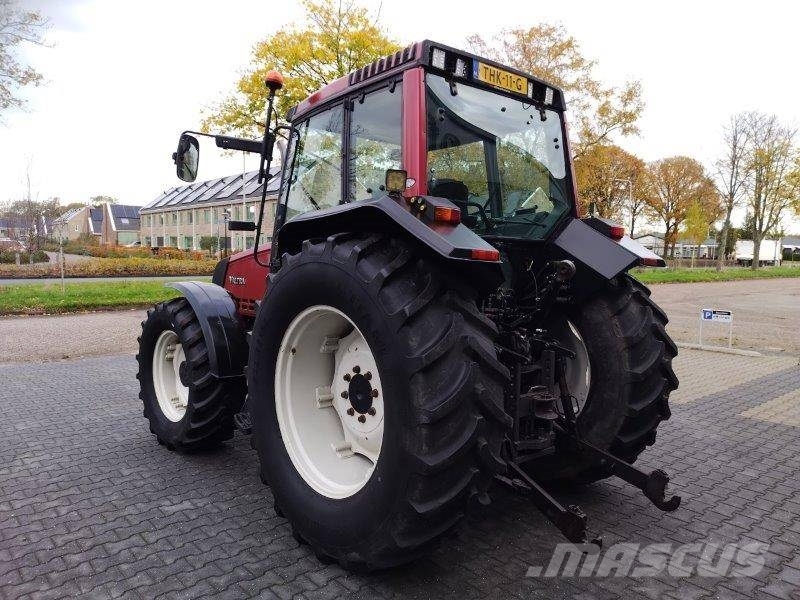 Valtra 6850 트랙터