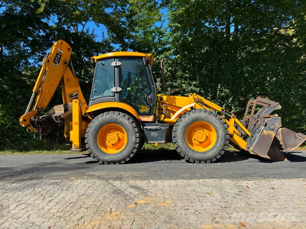 JCB 4 CX لوادر ذات جرافات عكسية