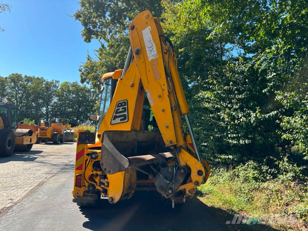 JCB 4 CX لوادر ذات جرافات عكسية
