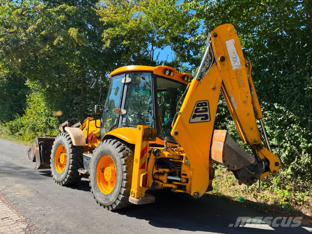 JCB 4 CX لوادر ذات جرافات عكسية