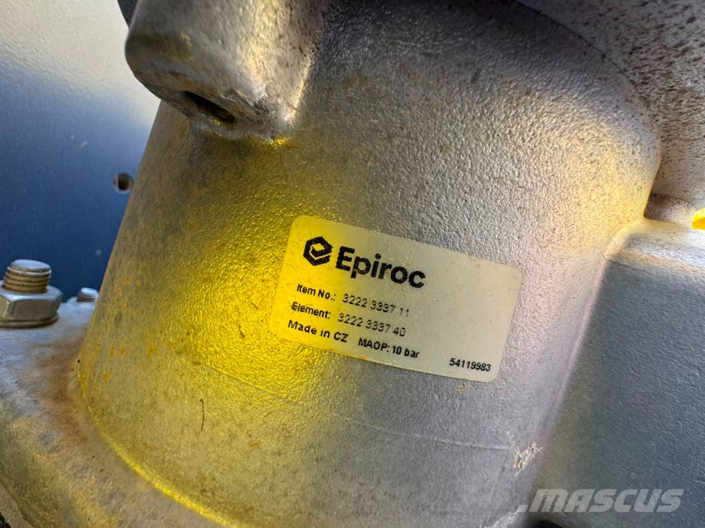 Epiroc T40MKII-11 サーフェイスドリルリグ