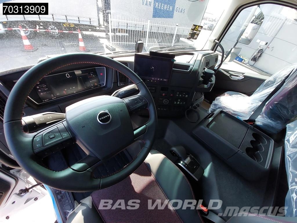 Volvo FMX 500 8X4 COMING SOON! NEW Palfinger PK33002 Cra شاحنات الرافعات الخطافية