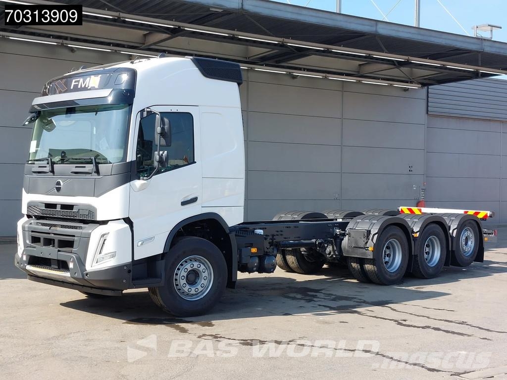 Volvo FMX 500 8X4 COMING SOON! NEW Palfinger PK33002 Cra شاحنات الرافعات الخطافية