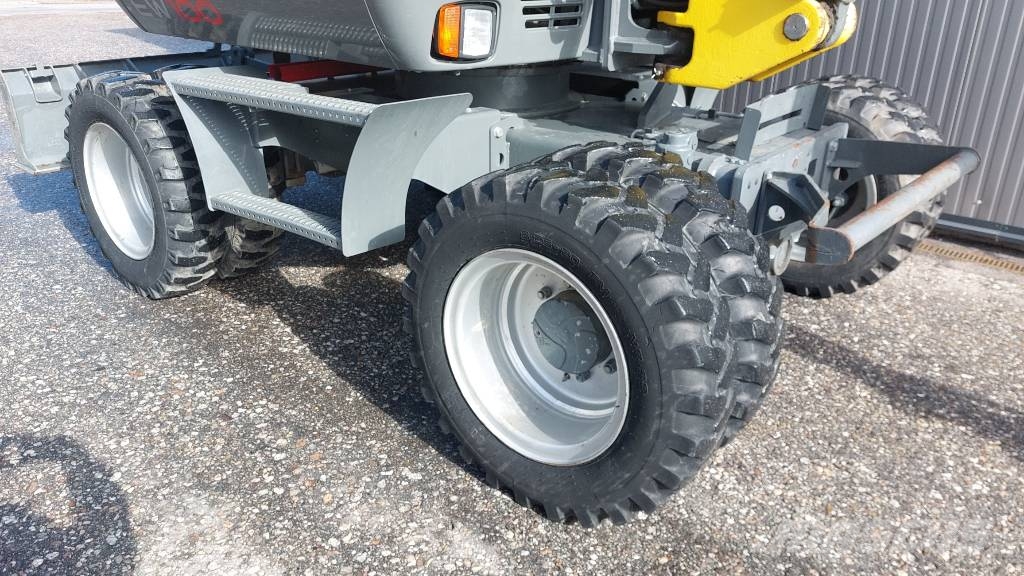 Wacker Neuson EW 100 / 2x on stock Escavatori gommati