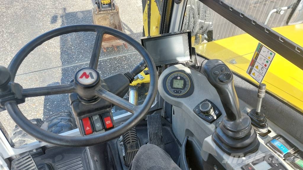 Wacker Neuson EW 100 / 2x on stock Escavatori gommati