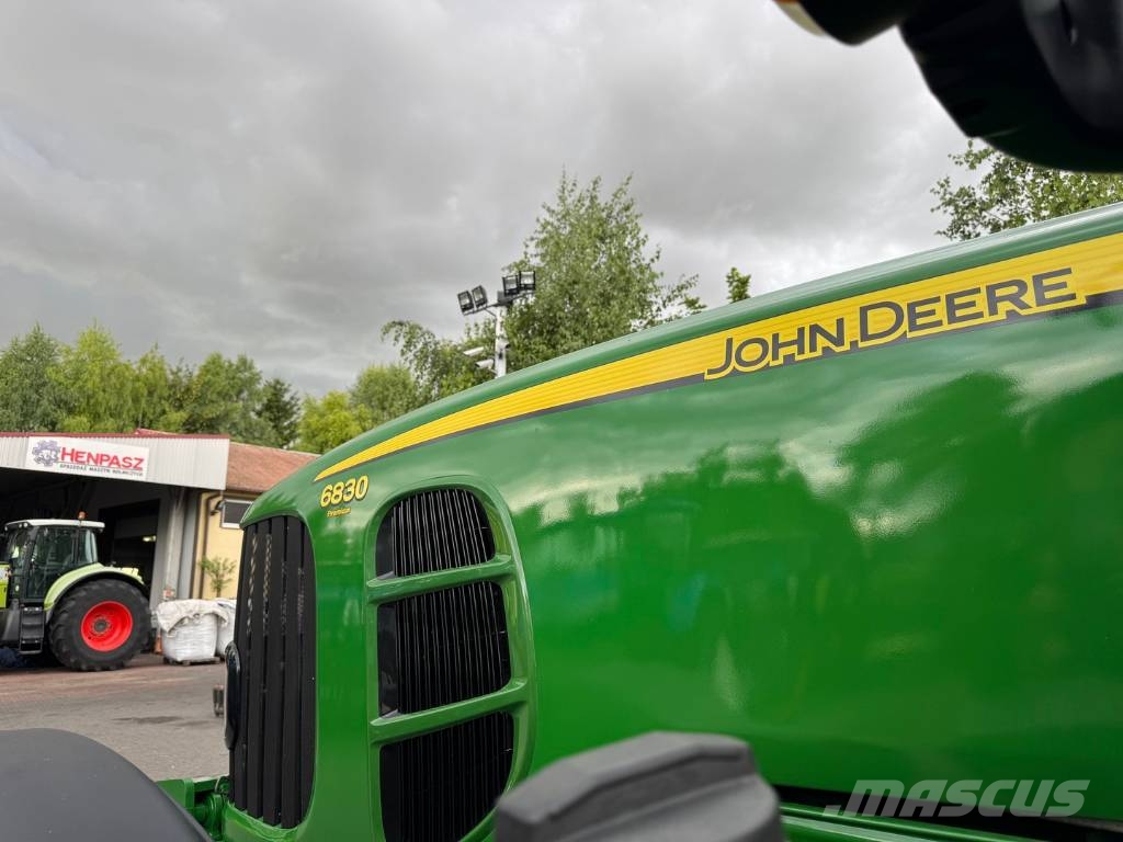 John Deere 6830 PREMIUM PowrQuad Трактори