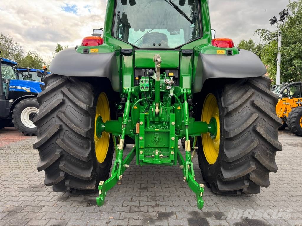 John Deere 6830 PREMIUM PowrQuad Трактори
