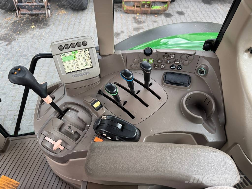 John Deere 6830 PREMIUM PowrQuad Трактори