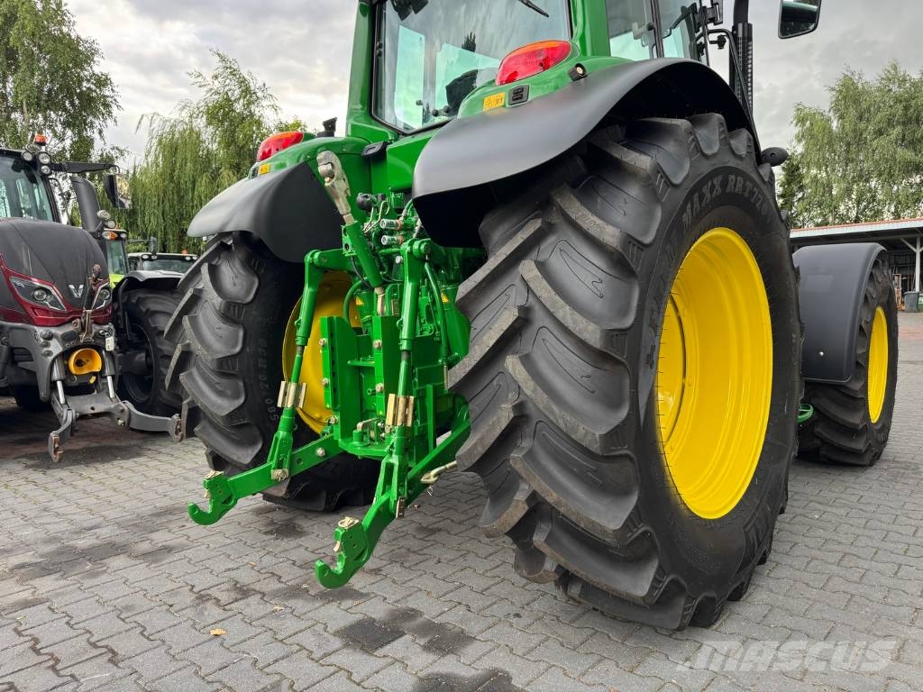 John Deere 6830 PREMIUM PowrQuad Трактори