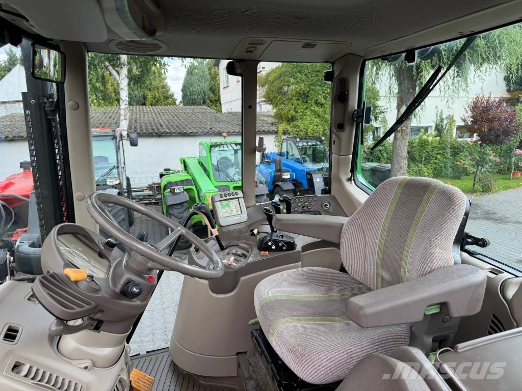 John Deere 6830 PREMIUM PowrQuad Трактори