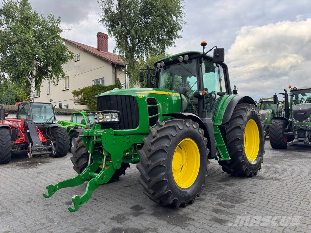 John Deere 6830 PREMIUM PowrQuad Трактори
