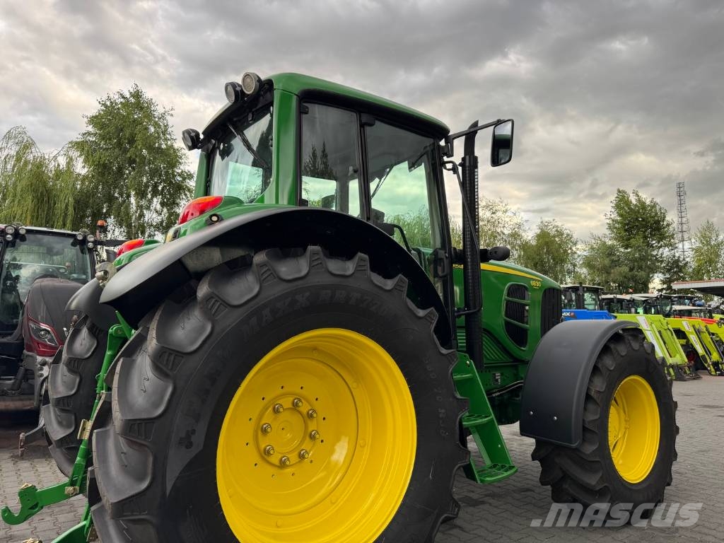 John Deere 6830 PREMIUM PowrQuad Трактори