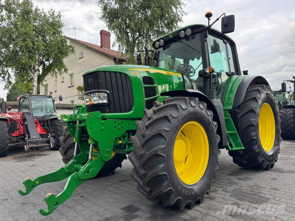 John Deere 6830 PREMIUM PowrQuad Трактори