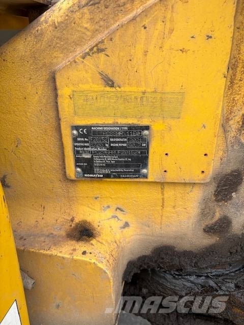 Komatsu PC 88 MR-11 حفارات وسط 7 طن - 12 طن