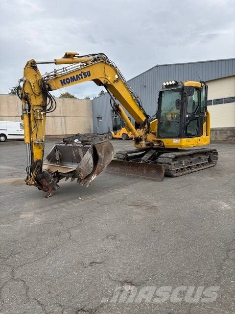 Komatsu PC 88 MR-11 حفارات وسط 7 طن - 12 طن