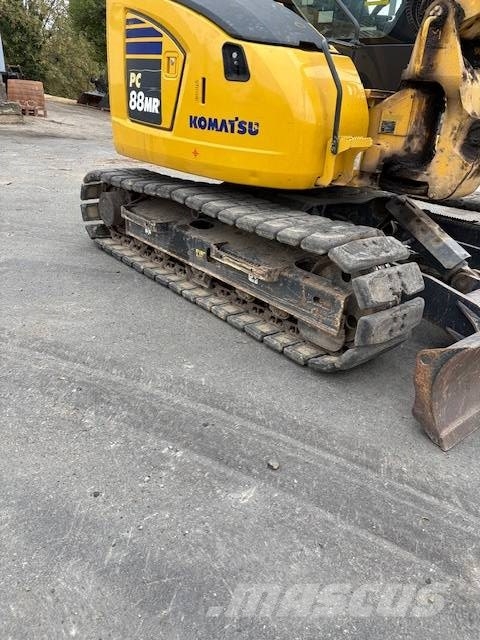 Komatsu PC 88 MR-11 حفارات وسط 7 طن - 12 طن