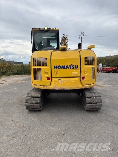 Komatsu PC 88 MR-11 حفارات وسط 7 طن - 12 طن