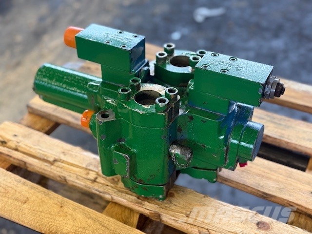 Liebherr additional hydraulic control valve for attachments Hydraulik