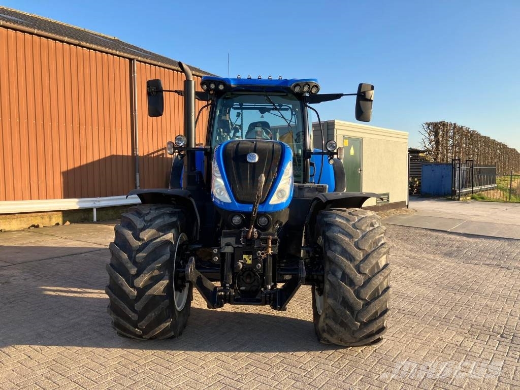 New Holland T 7.230 Traktorer