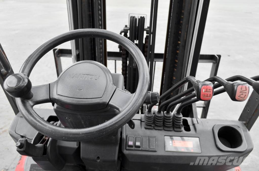 Manitou MI 30 D Dīzeļa autoiekrāvēji