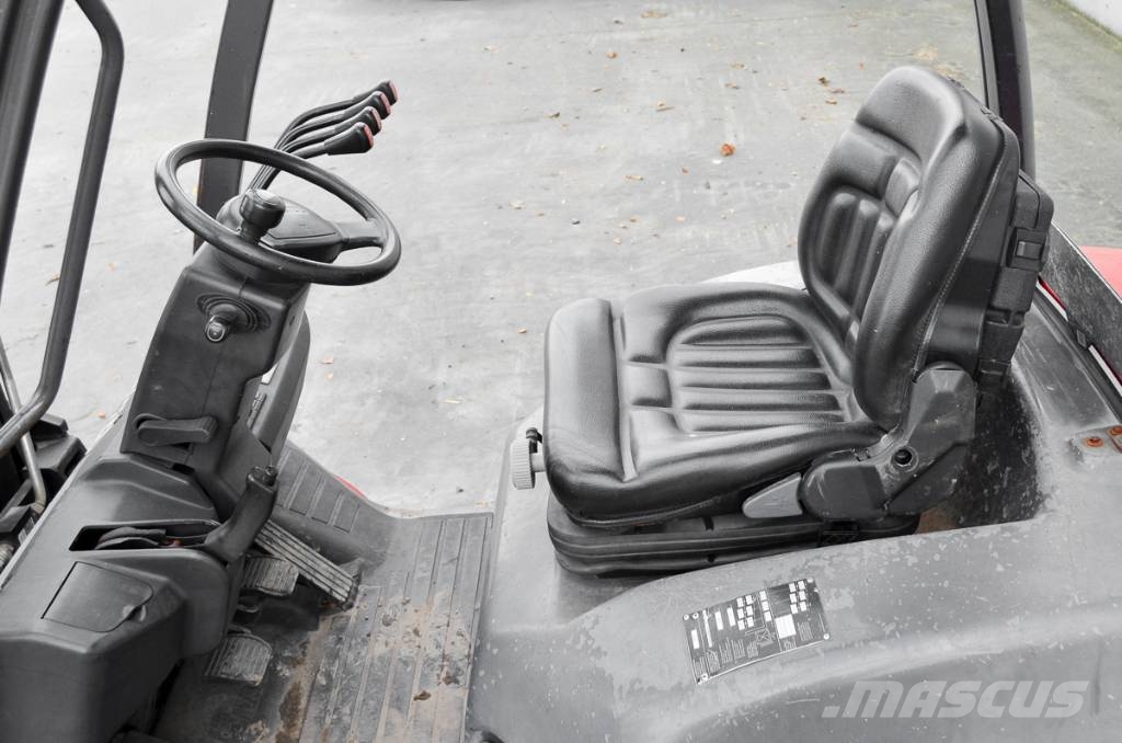 Manitou MI 30 D Dīzeļa autoiekrāvēji