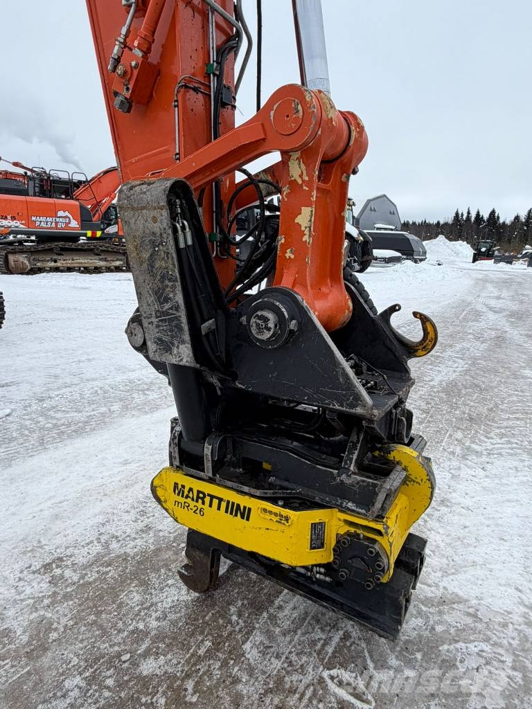 Hitachi ZX250LC-6 حفارات زحافة