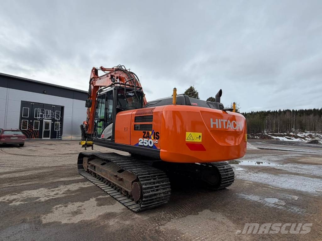 Hitachi ZX250LC-6 حفارات زحافة