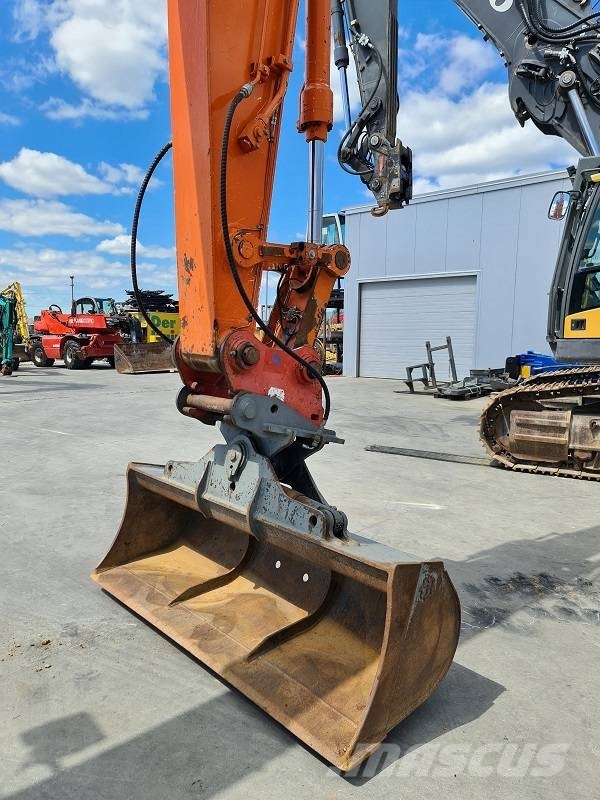 Hitachi ZX 180 LC-3 Bageri guseničari