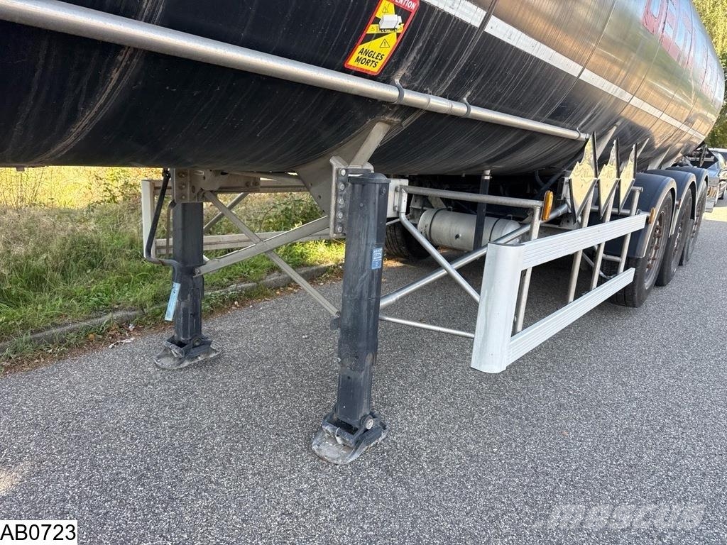 Magyar Bitum 33.330 Liter Poluprikolice cisterne