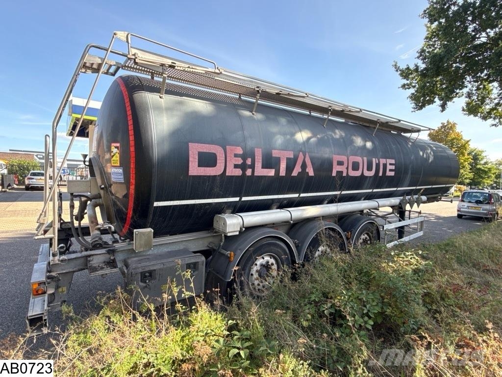 Magyar Bitum 33.330 Liter Poluprikolice cisterne