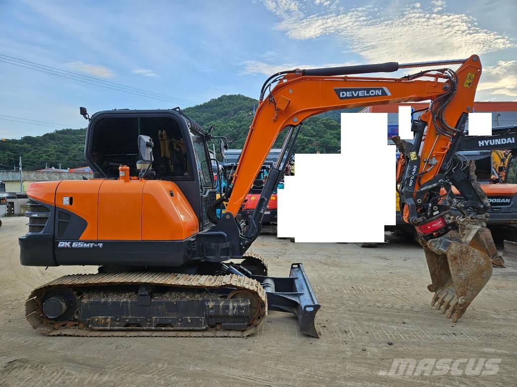Doosan DX65MT Mini bageri < 7t