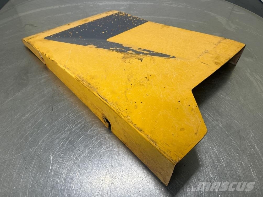 Liebherr L524-93012474-Hood/Haube/Kap Alusta ja jousitus