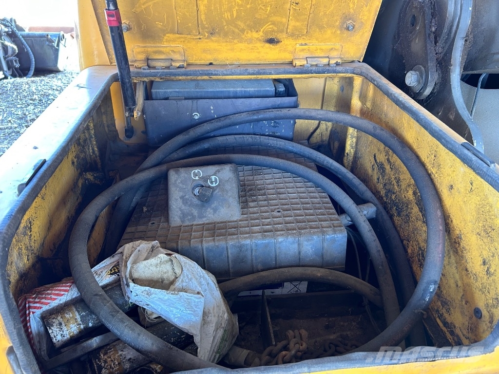 Volvo EC 210 B LC Bandgrävare