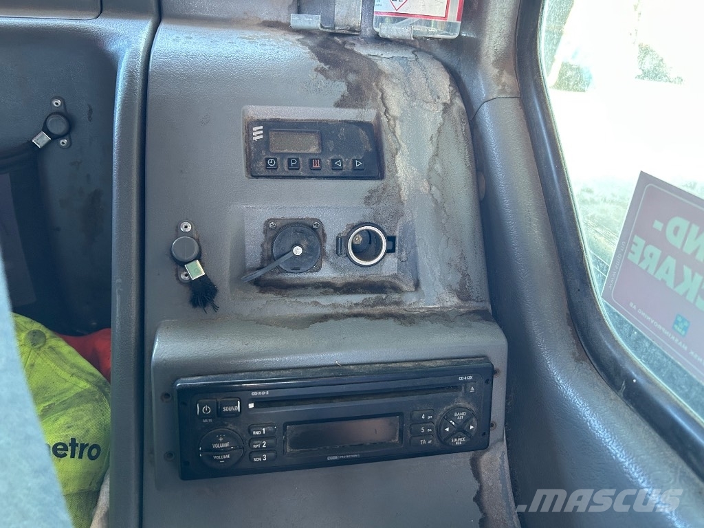 Volvo EC 210 B LC Bandgrävare
