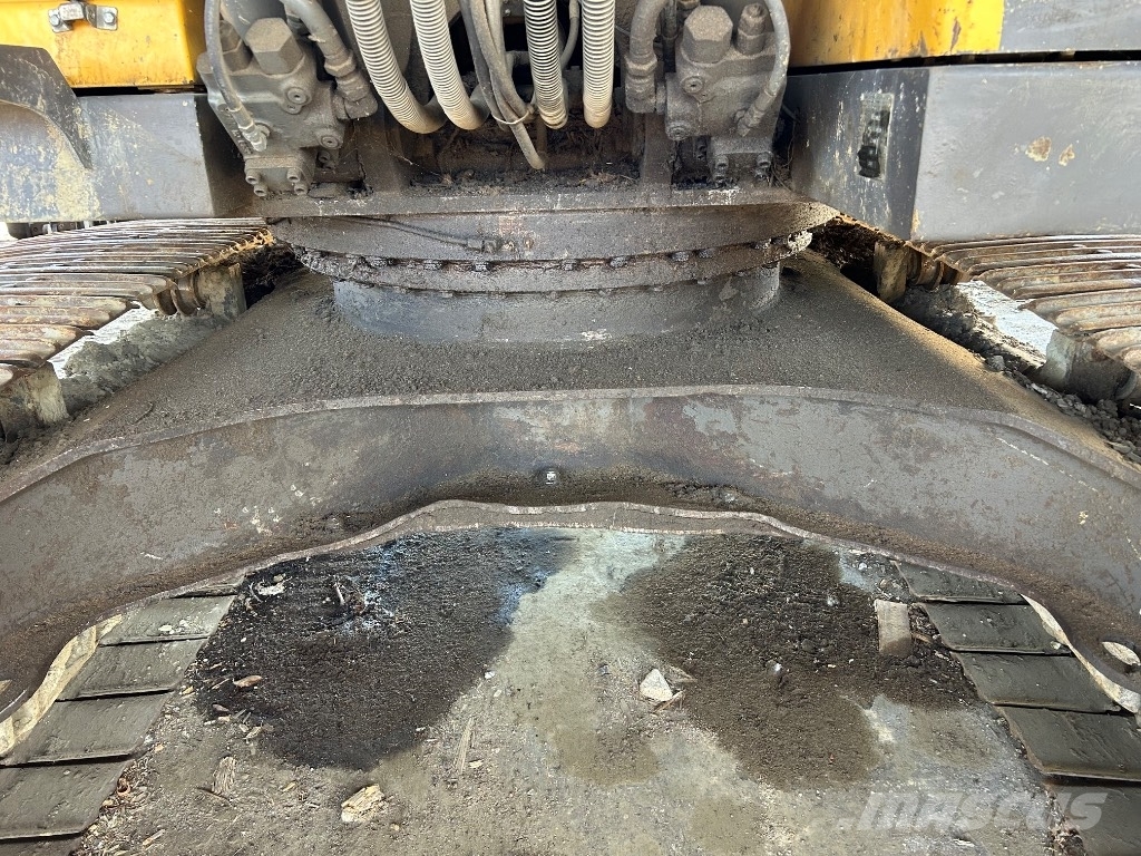 Volvo EC 210 B LC Bandgrävare