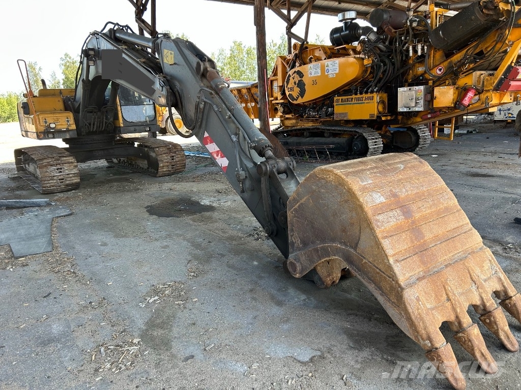 Volvo EC 210 B LC Bandgrävare