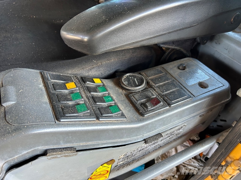 Volvo EC 210 B LC Bandgrävare