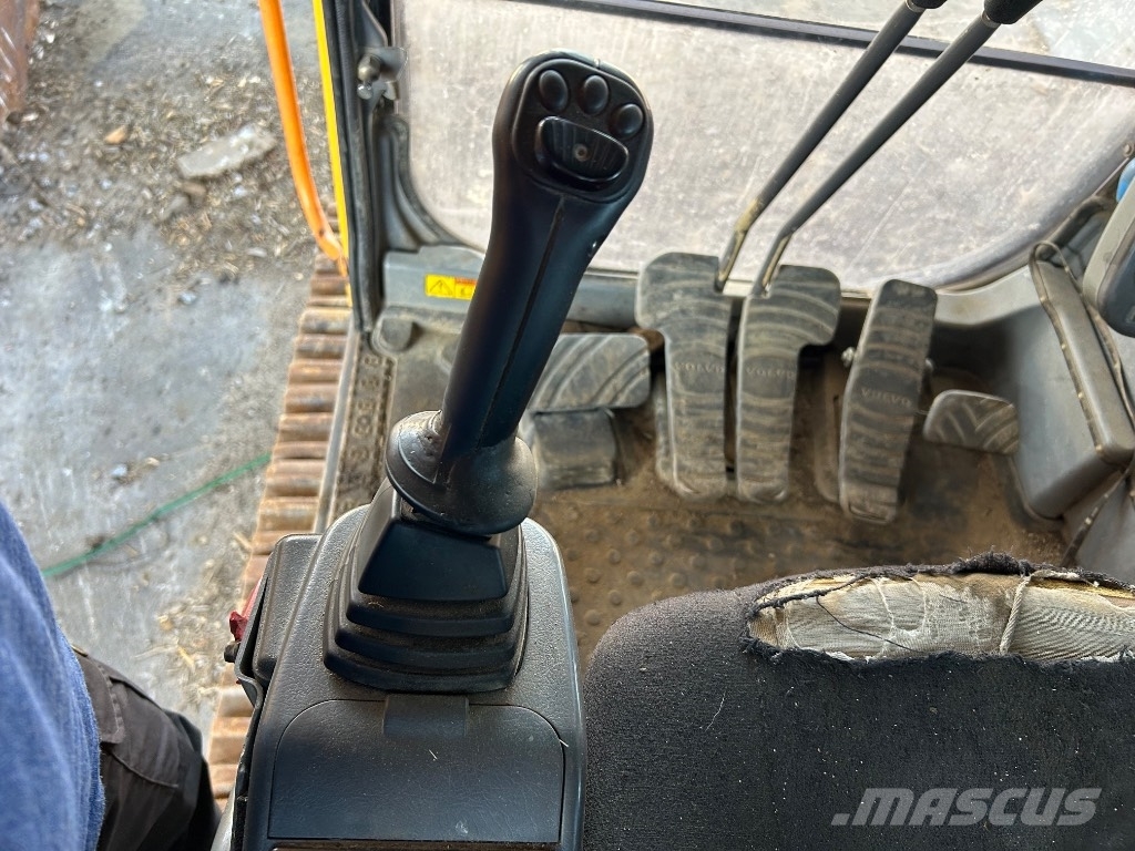 Volvo EC 210 B LC Bandgrävare