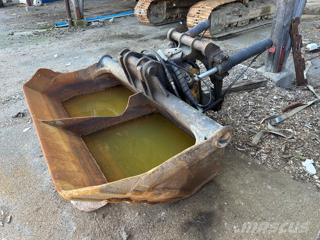 Volvo EC 210 B LC Bandgrävare
