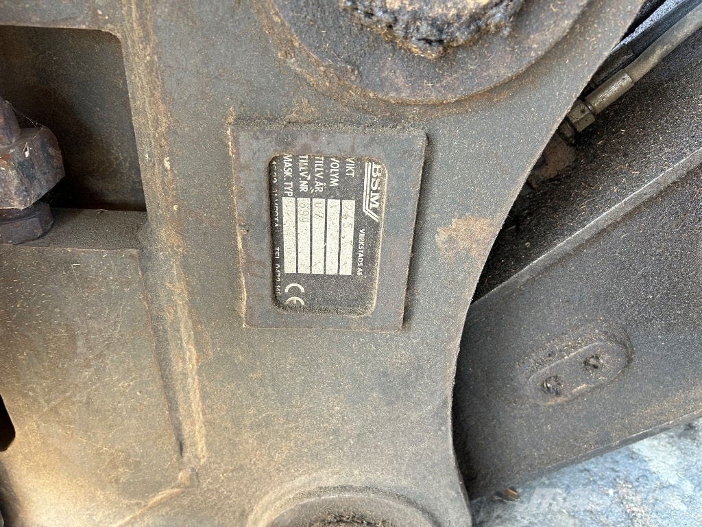 Volvo EC 210 B LC Bandgrävare