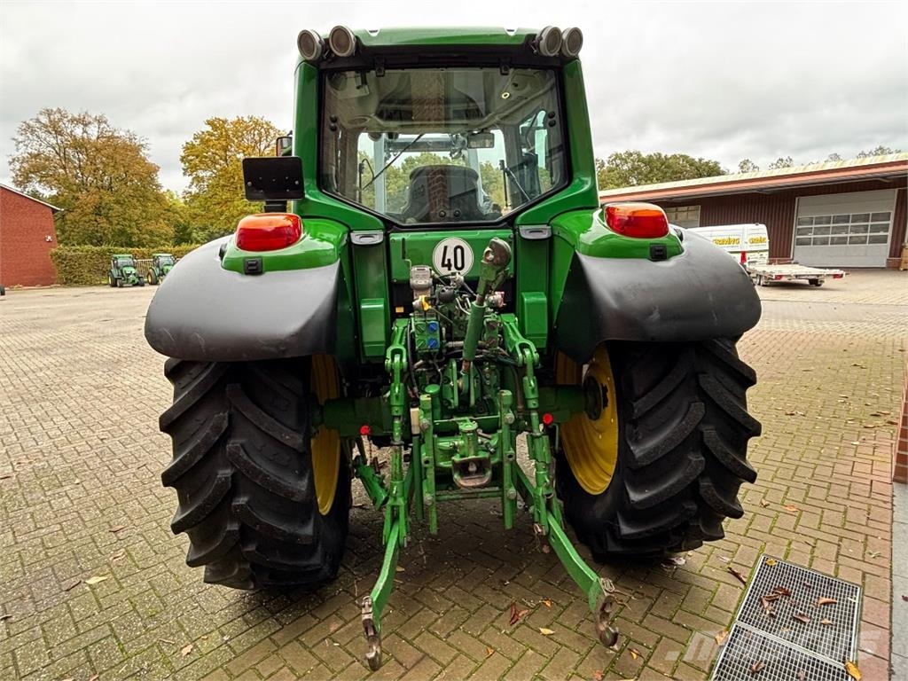 John Deere 6330 Premium Traktori