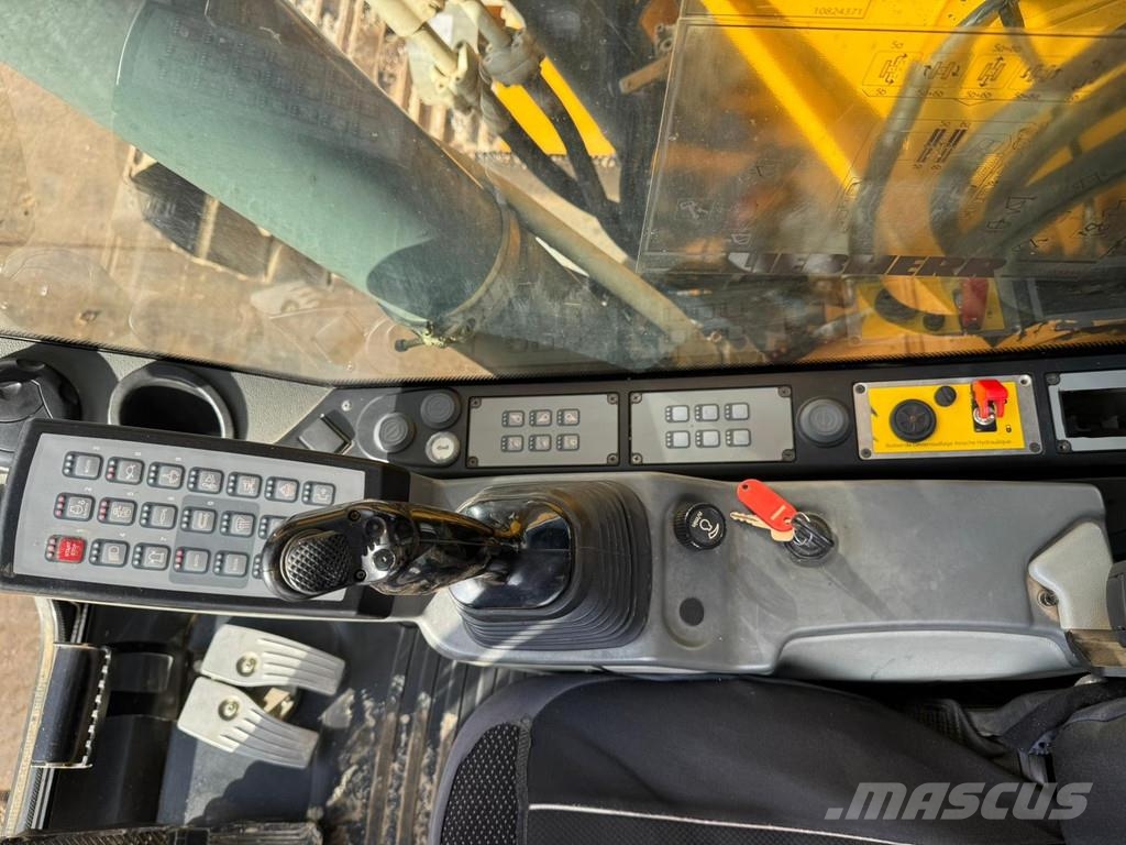 Liebherr R920LC Crawler excavators