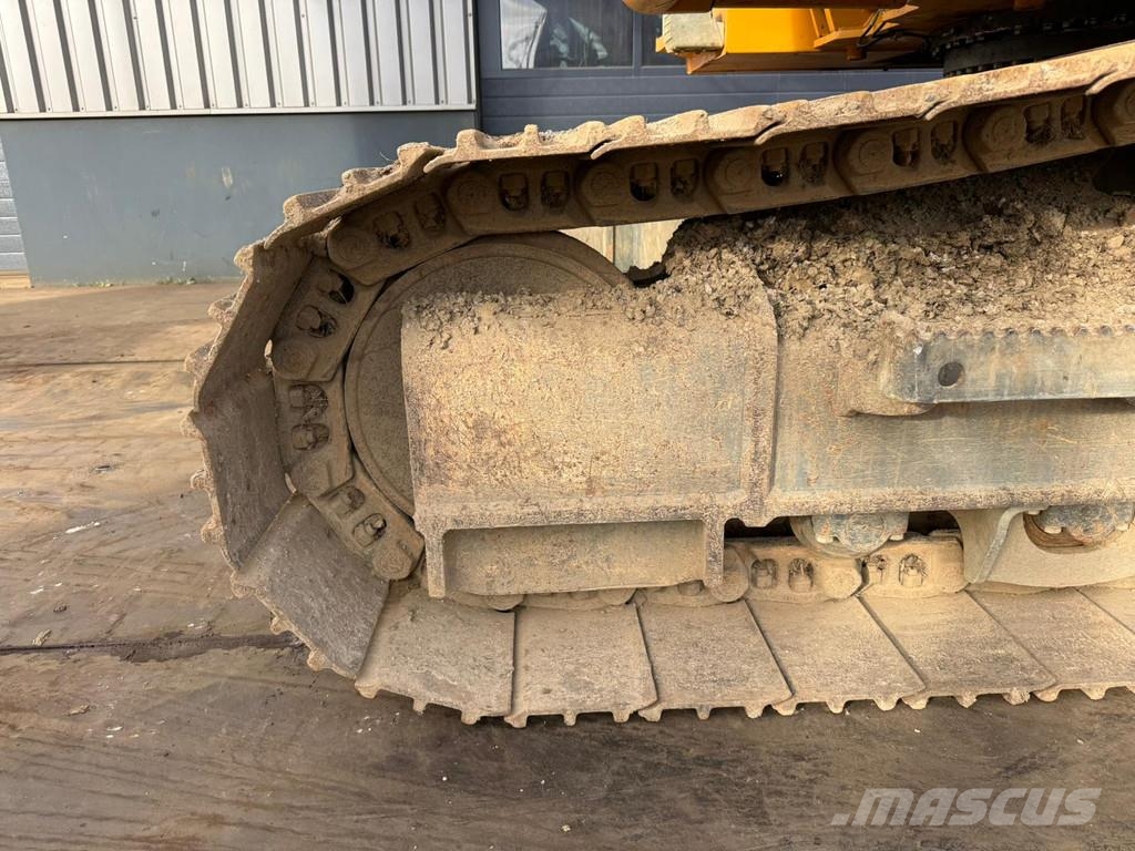 Liebherr R920LC Crawler excavators