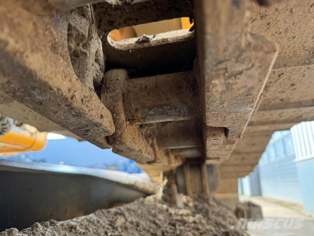 Liebherr R920LC Crawler excavators