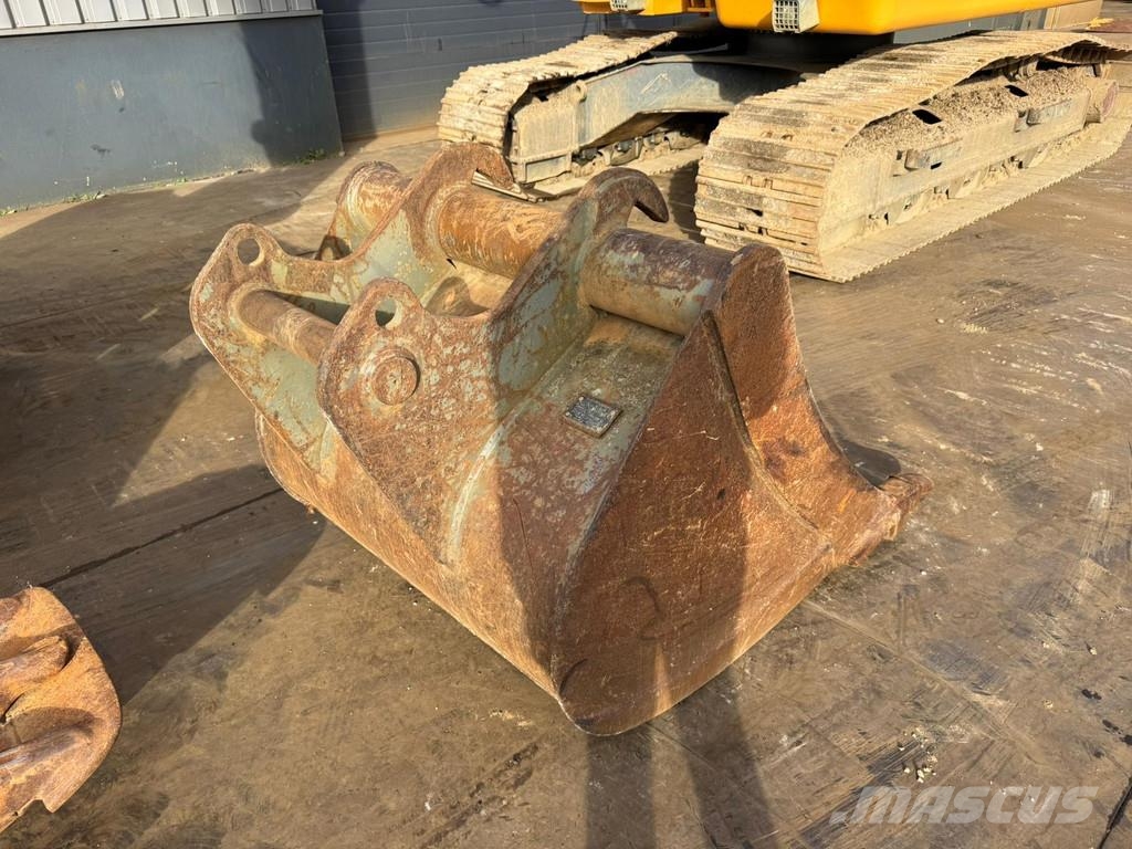 Liebherr R920LC Crawler excavators