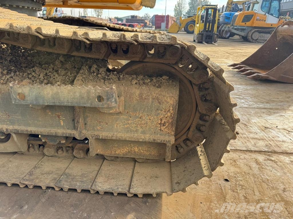 Liebherr R920LC Crawler excavators