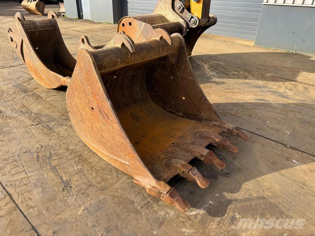 Liebherr R920LC Crawler excavators