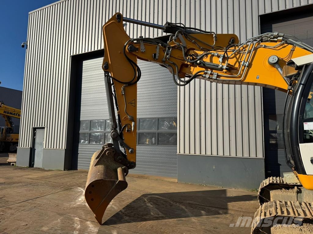 Liebherr R920LC Crawler excavators