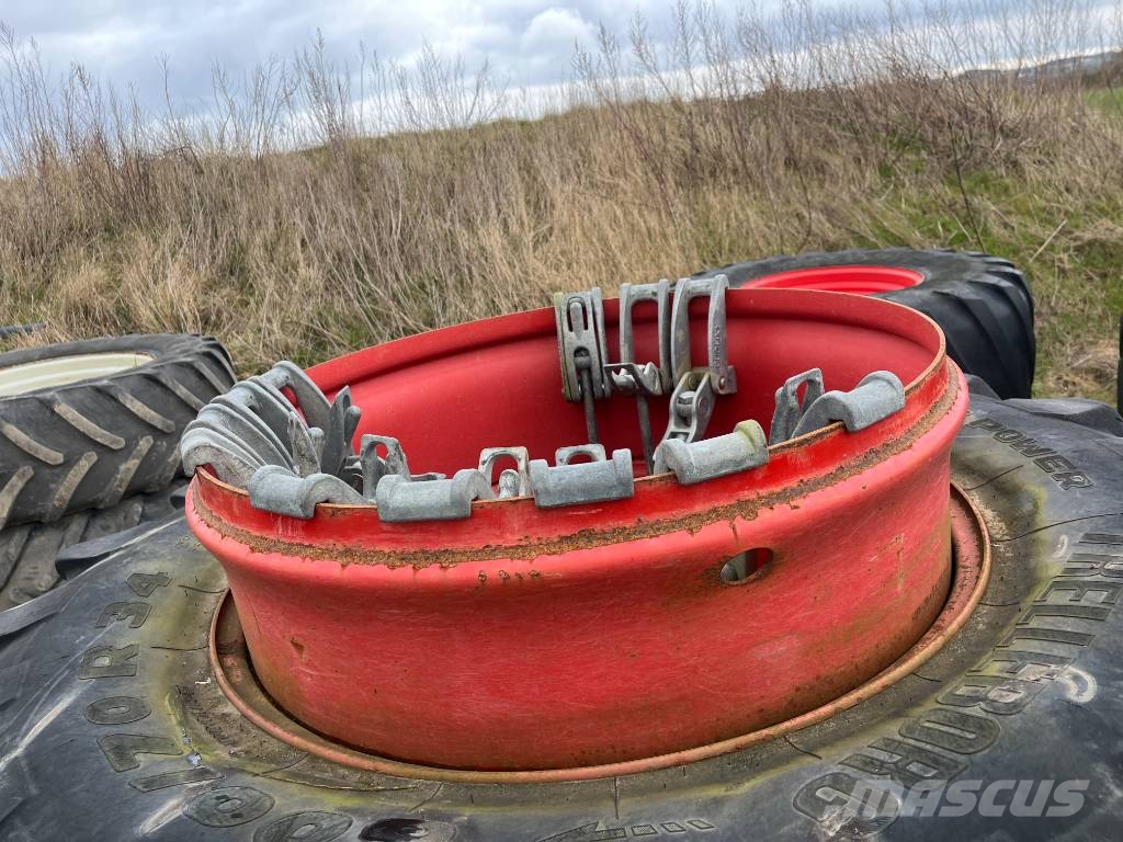 Trelleborg 710/75-42 & 600/70-34 Tyres, wheels and rims