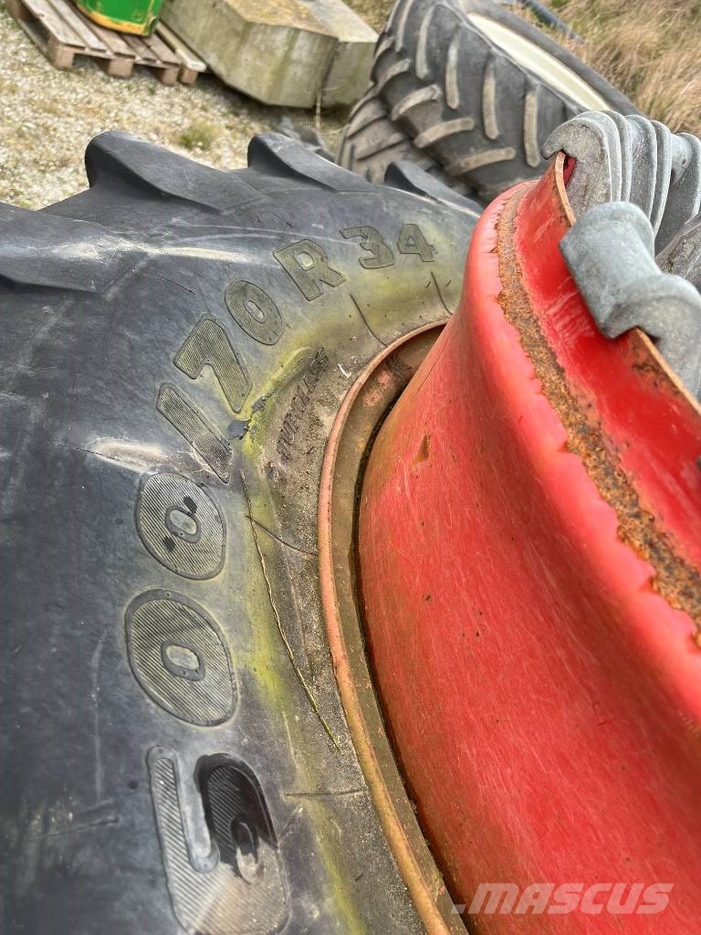 Trelleborg 710/75-42 & 600/70-34 Tyres, wheels and rims